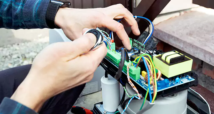 Automatic Driveway Gate Repair in Jacksonville Beach, FL