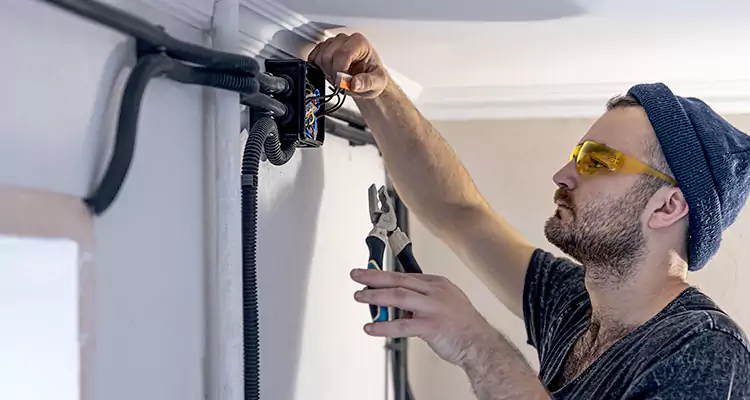 Garage Door Opener Cable Repair in Jacksonville Beach, FL