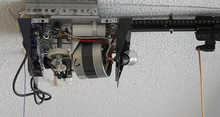 Emergency Garage Door Opener Repair in Jacksonville Beach, FL
