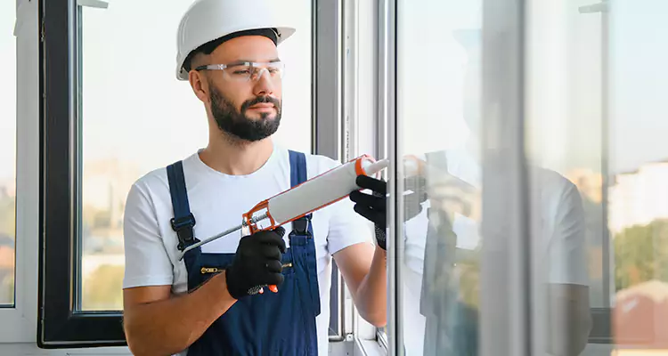 Retractable Screens Repair for Patio in Jacksonville Beach, FL