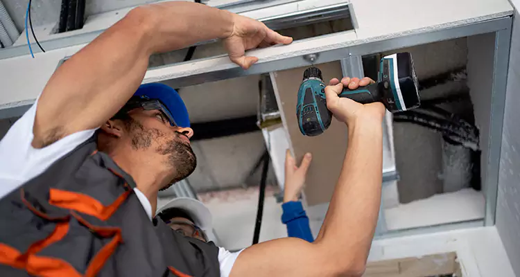 Emergency Overhead Door Repair in Jacksonville Beach, FL