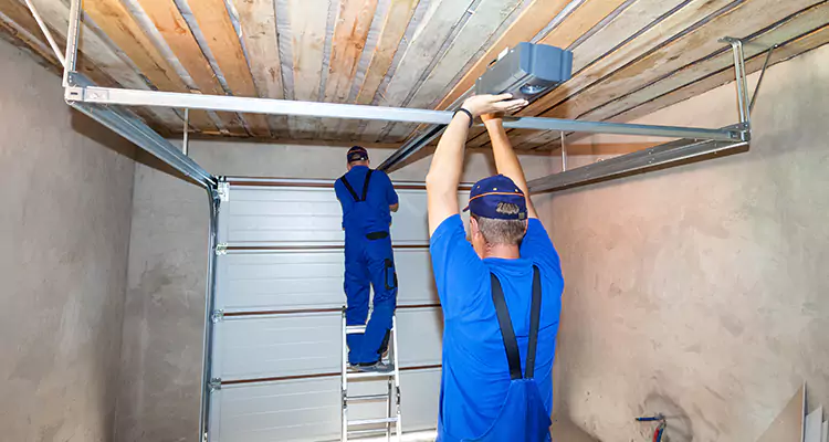 Garage Door Opener Technician in Jacksonville Beach, FL