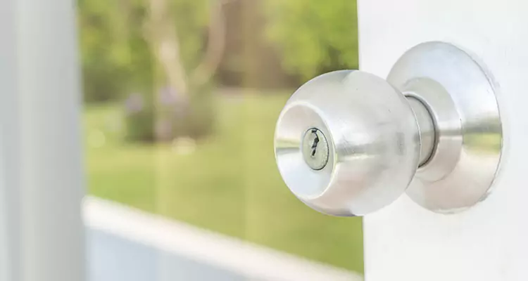 Patio Door Mechanism Jammed in Jacksonville Beach, FL