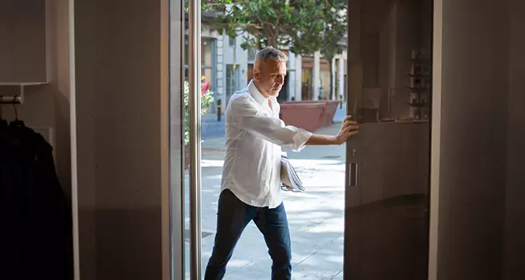 Track Cleaning and Repair for Stuck Doors in Jacksonville Beach, FL