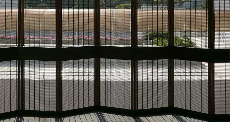 Front Screen Door Repair in Jacksonville Beach, FL