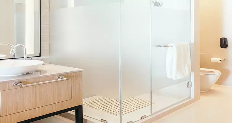 Expert Shower Door Fix and Repair in Jacksonville Beach, FL