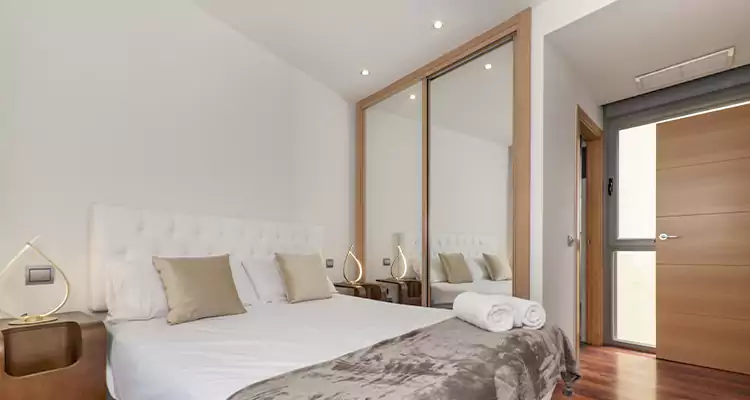 Sliding Wardrobe Door Mirror Replacement in Jacksonville Beach, FL